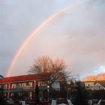 Red Horse Inn2