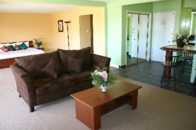 Seaport Marina Hotel0