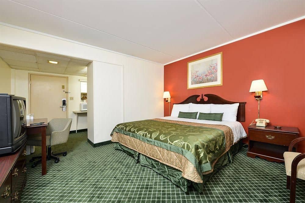 AMERICAS BEST VALUE INN AUBURN AMERICAS BEST VALUE INN AUBURN
