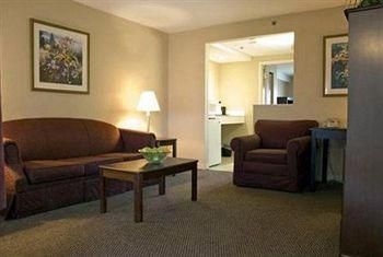 Quality Inn & Suites Atlantic Beach Hotel1