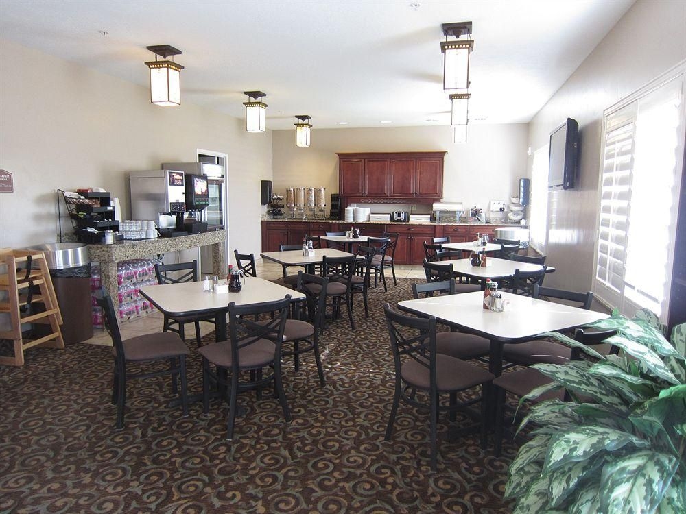 The Landmark Inn & Suites1