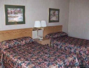 Knights Inn Dayton North0