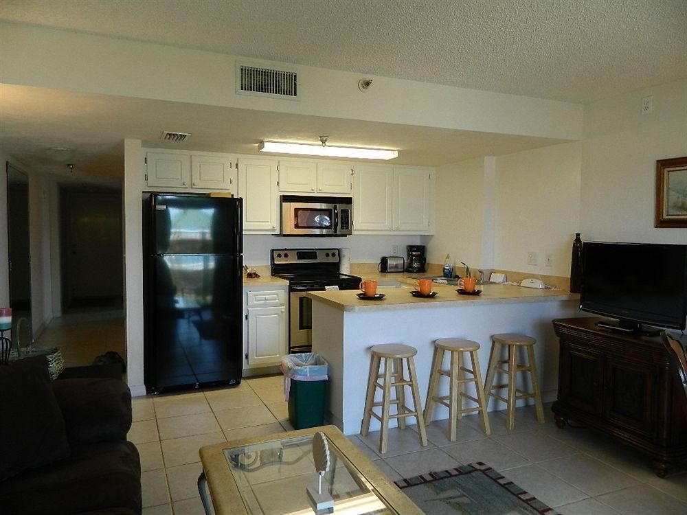 Tropical Suites Daytona Beach0