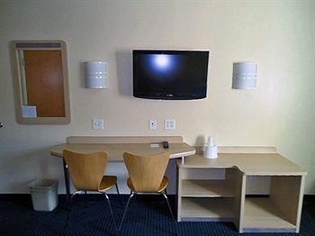 SureStay Plus Hotel by Best Western Niagara Falls East2