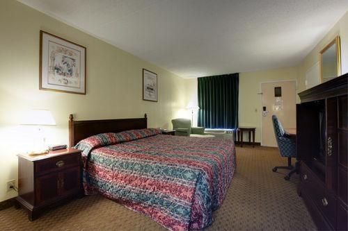 AMERICAS BEST VALUE INN0