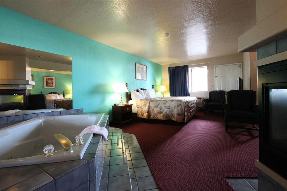 Americas Best Value Inn2
