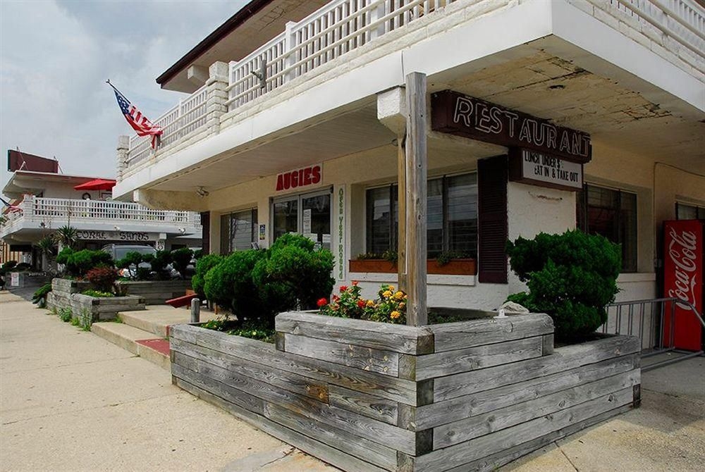 The Coral Sands Motel4