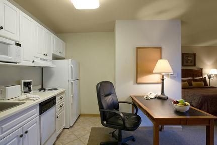 Extended Stay Deluxe Boston - Waltham1