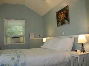 Taylor House Inn