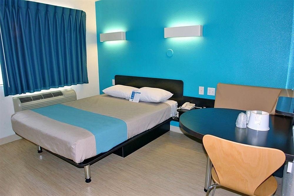 Motel 6 Galveston1