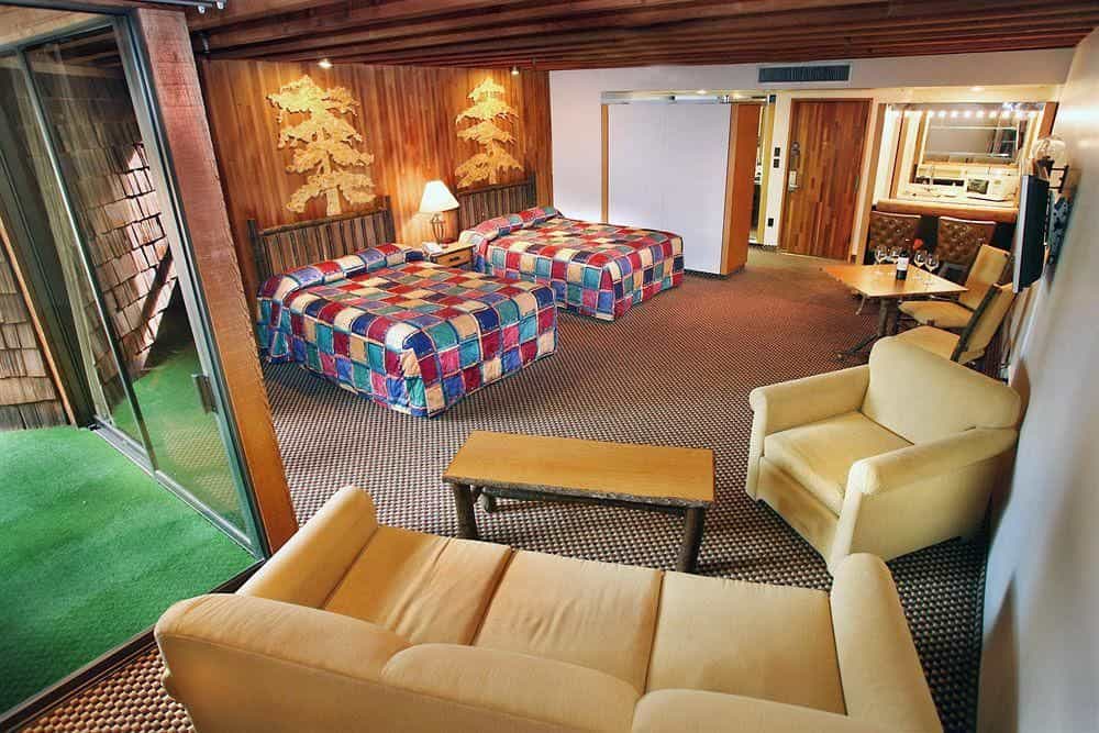 Lakeside Inn and Casino