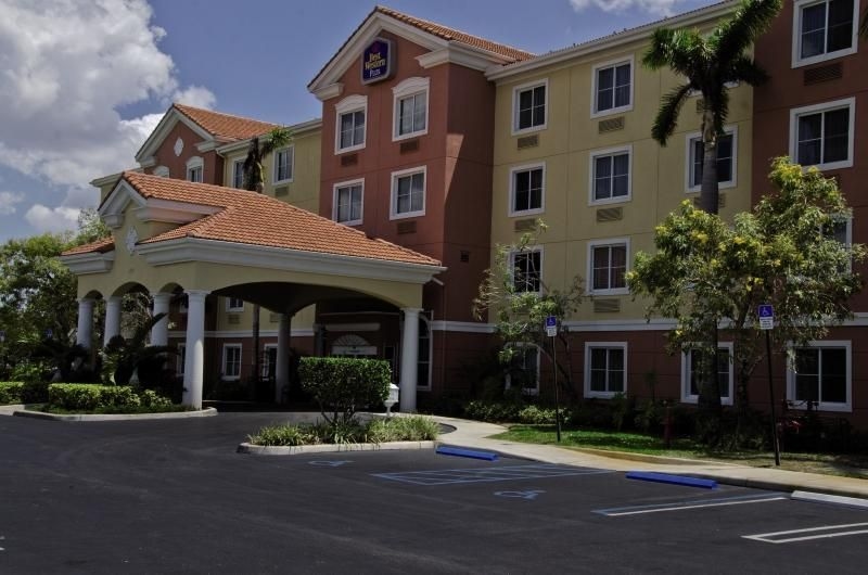 Best Western Plus Miami Airport West Inn and Suites2