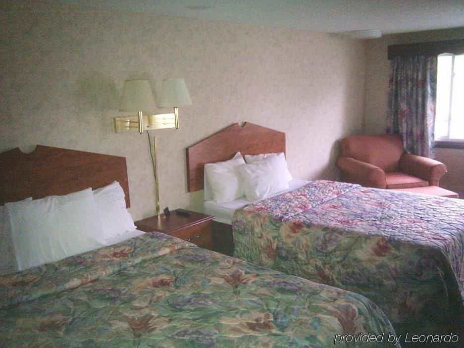 Dartmouth Motor Inn