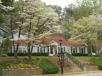 Black Forest B&B and Luxury Cabins