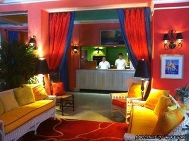 Colony Hotel & Caba2