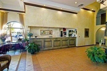 Lake Tarpon Resort2