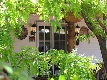 Casa Blanca Inn4