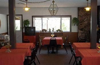 White Chief Mountain Lodge3