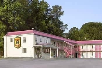 Super 8 Calhoun Super 8 Calhoun