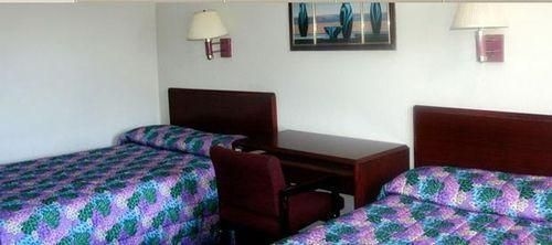 Hillside Lodge1