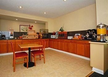 Quality Inn1
