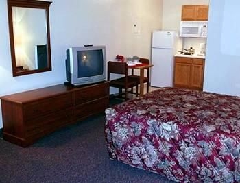 Sun Suites Hattiesburg1