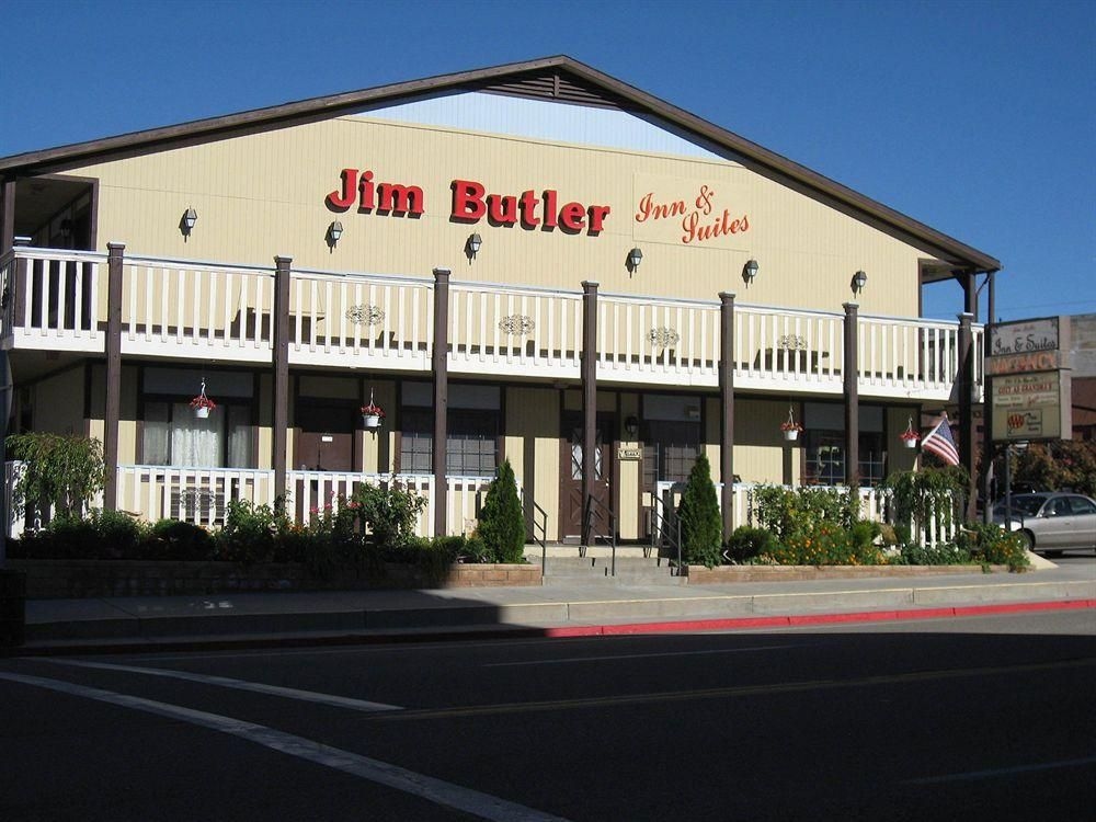 Jim Butler Inn and Suites0
