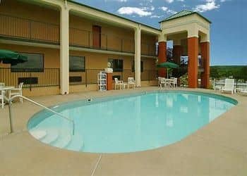 Quality Inn & Suites Quality Inn & Suites