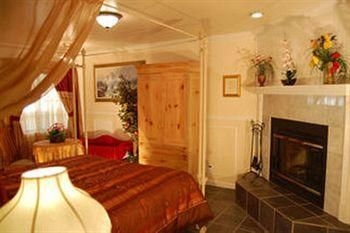 TAHOE CHALET INN2