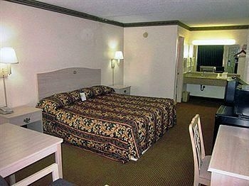 Days Inn Suites Brinkley3