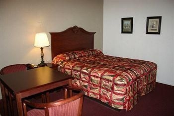 Sunset Inn and Suites1
