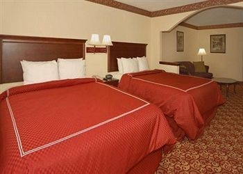 Comfort Suites0
