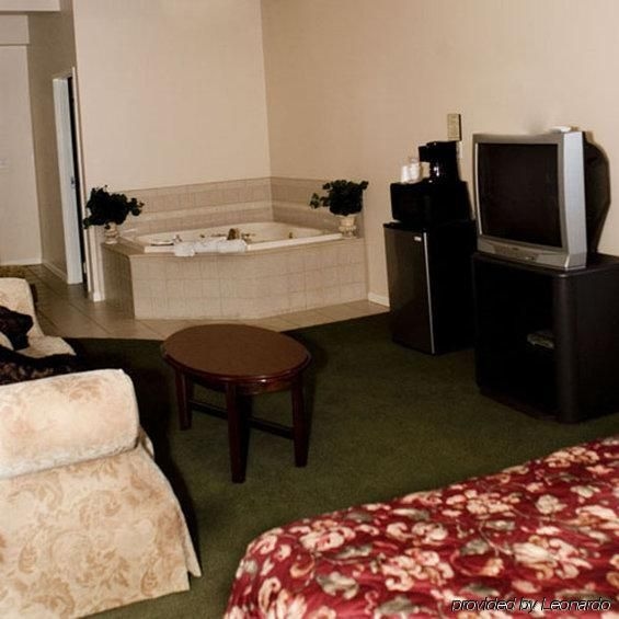 Cocca's Inn and Suites - Route 90