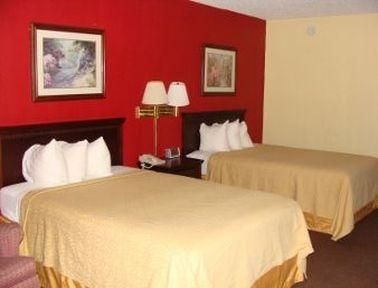 Knights Inn Lewisville2