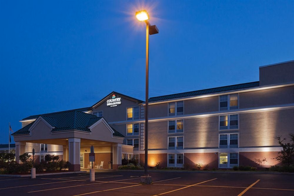 Country Inn by Carlson Brighton3