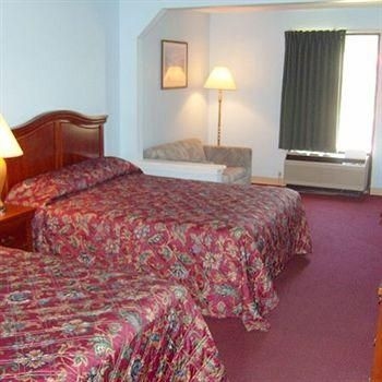 Deluxe Inn and Suites4