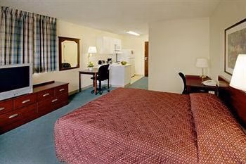 Extended Stay America Tampa - Airport - West Shore4