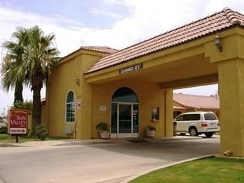 Sun Valley Inn & Suites2