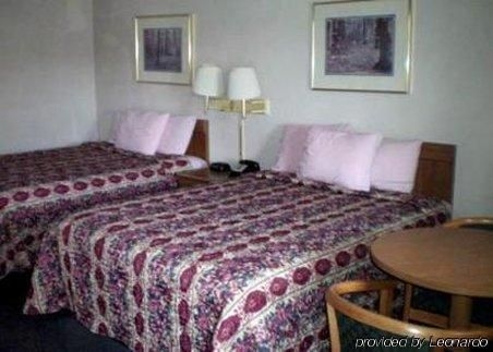 Hanover Hotel & Banquet Center0