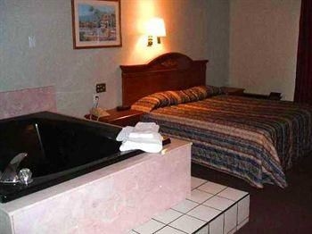 A Victory Inn & Suites - Bowling Green0