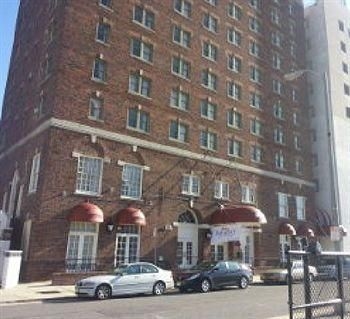Baymont Inn & Suites Boardwalk Atlantic City1