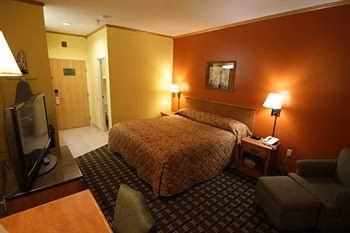KEY WEST INN STES SOUTHAVEN2