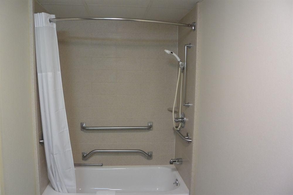 Days Inn Clarksville North0