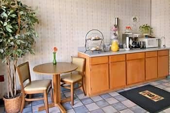 Peoria Inn Peoria Inn