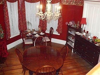 Burgundy Lane Bed & Breakfast2