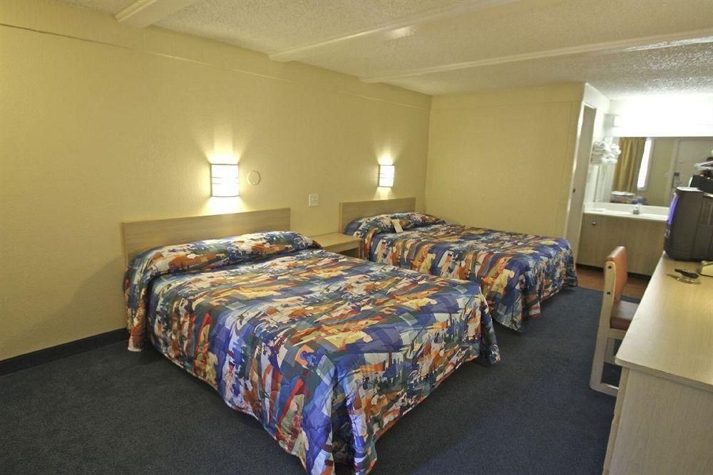 Motel 6 Asheville4