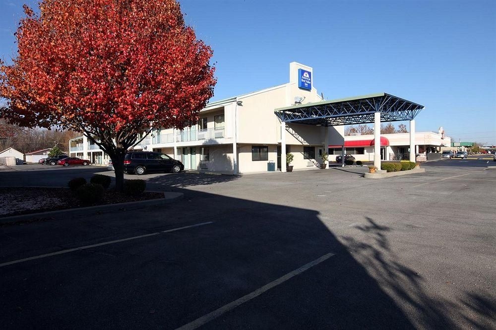 Americas Best Value Inn2