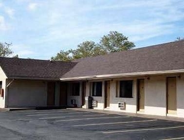 Knights Inn Pine Brook0