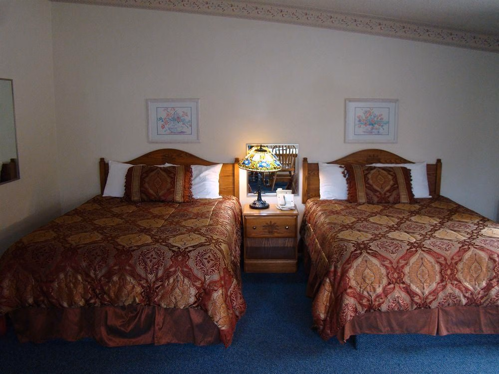 Ponderosa Gardens Motel3
