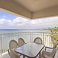 Castle Waikiki Shores1